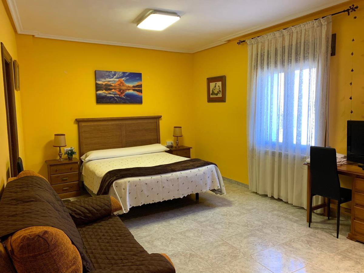 Hostal Casa Jesus Abiego Exterior foto